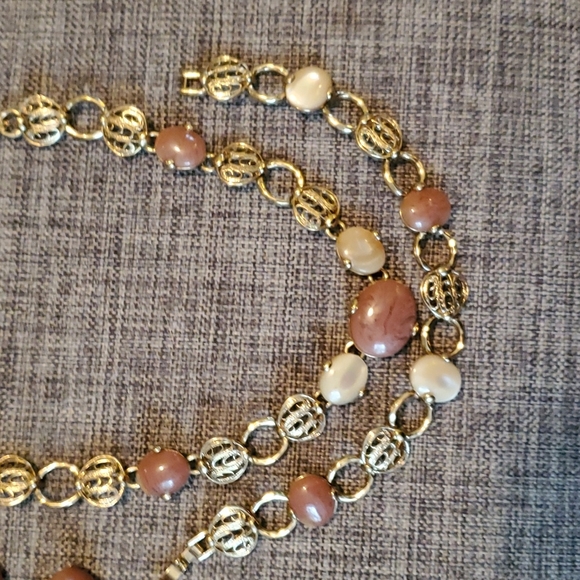 Lovely jewelry set with jasper and mother of pearl - Picture 2 of 8